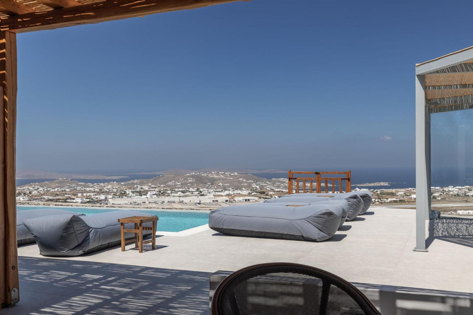 Sunset Hill Suites Mykonos Town ภายนอก รูปภาพ
