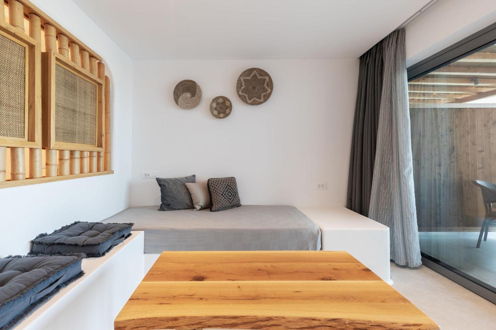 Sunset Hill Suites Mykonos Town ภายนอก รูปภาพ