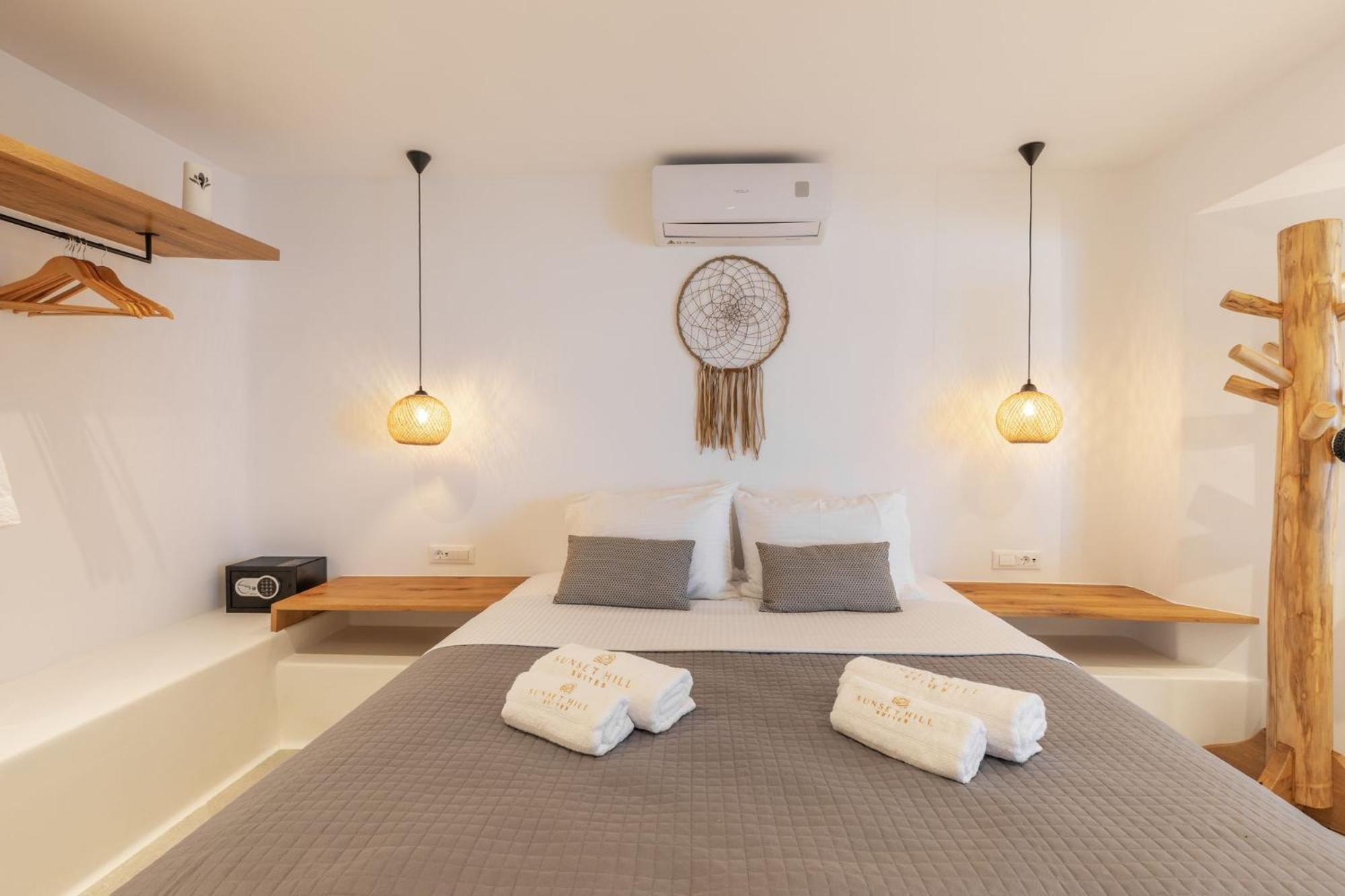 Sunset Hill Suites Mykonos Town ภายนอก รูปภาพ