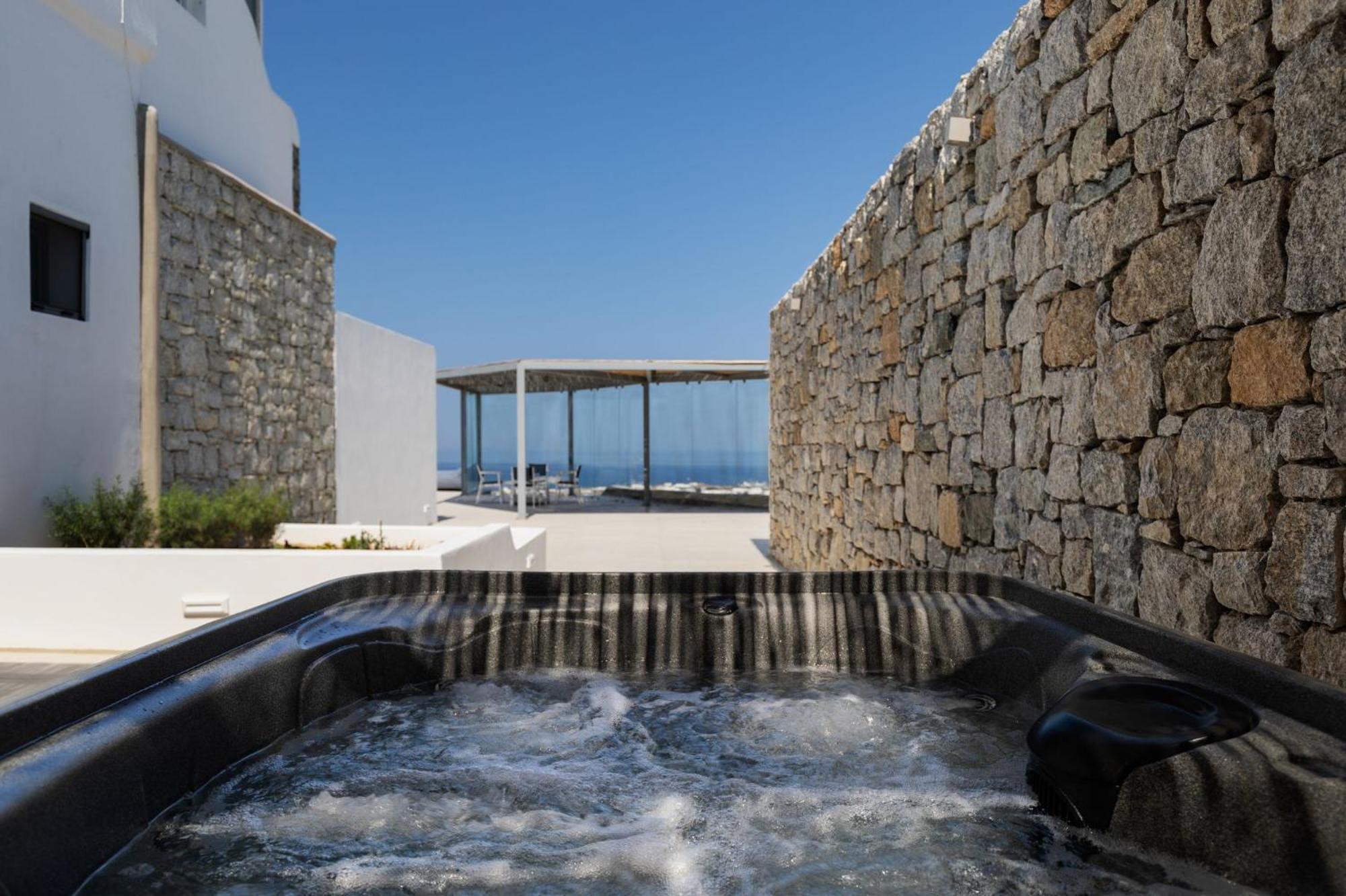 Sunset Hill Suites Mykonos Town ภายนอก รูปภาพ