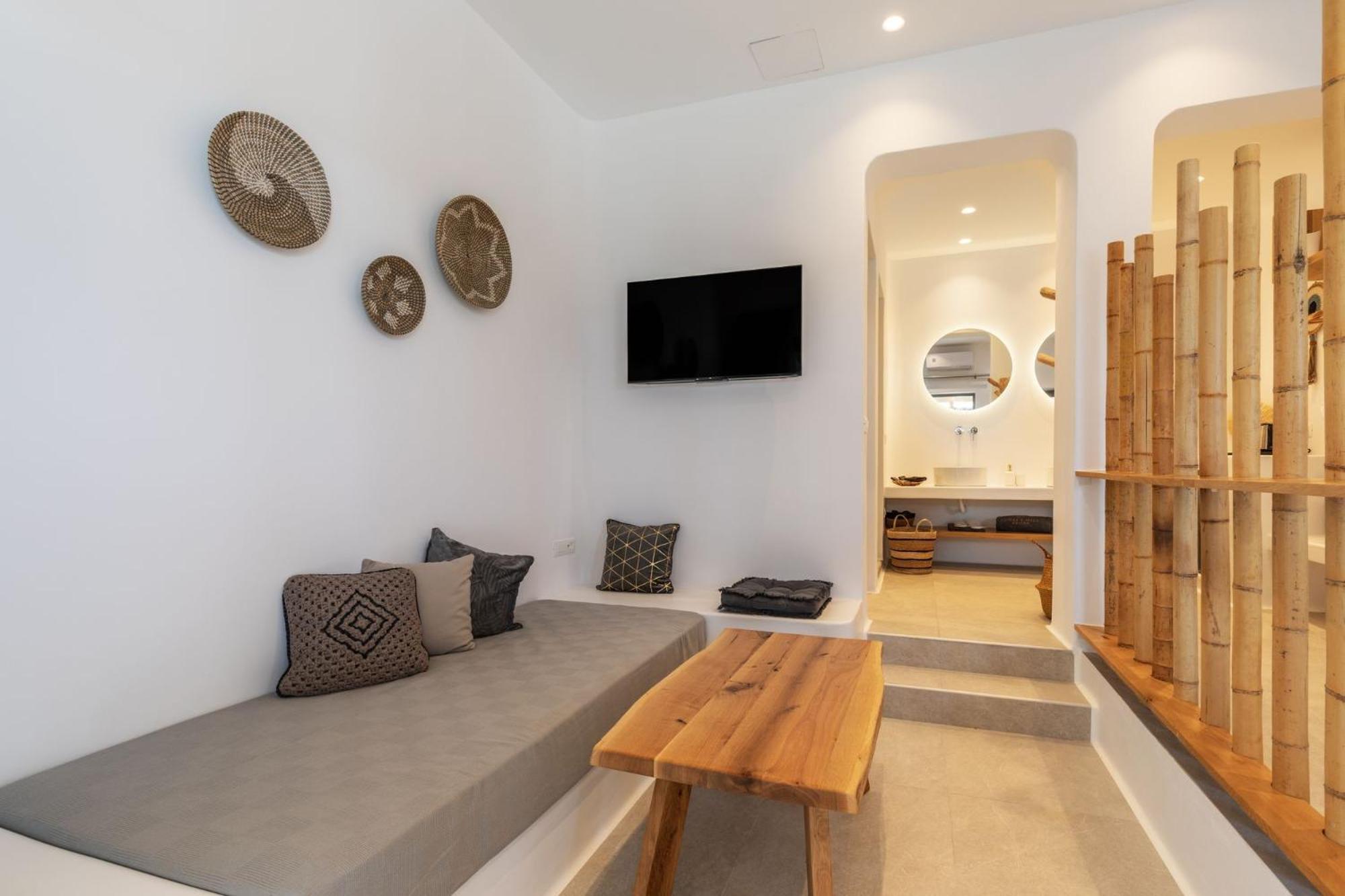 Sunset Hill Suites Mykonos Town ภายนอก รูปภาพ
