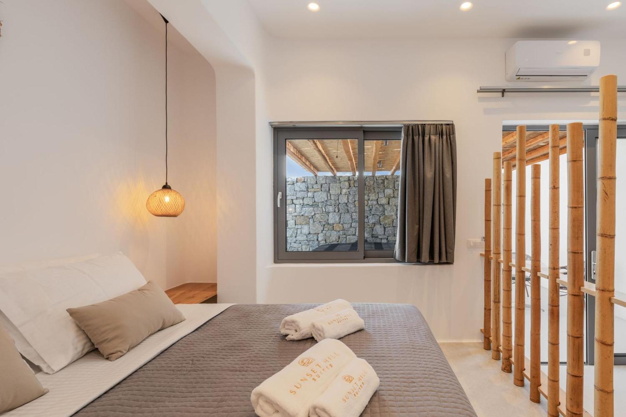 Sunset Hill Suites Mykonos Town ภายนอก รูปภาพ