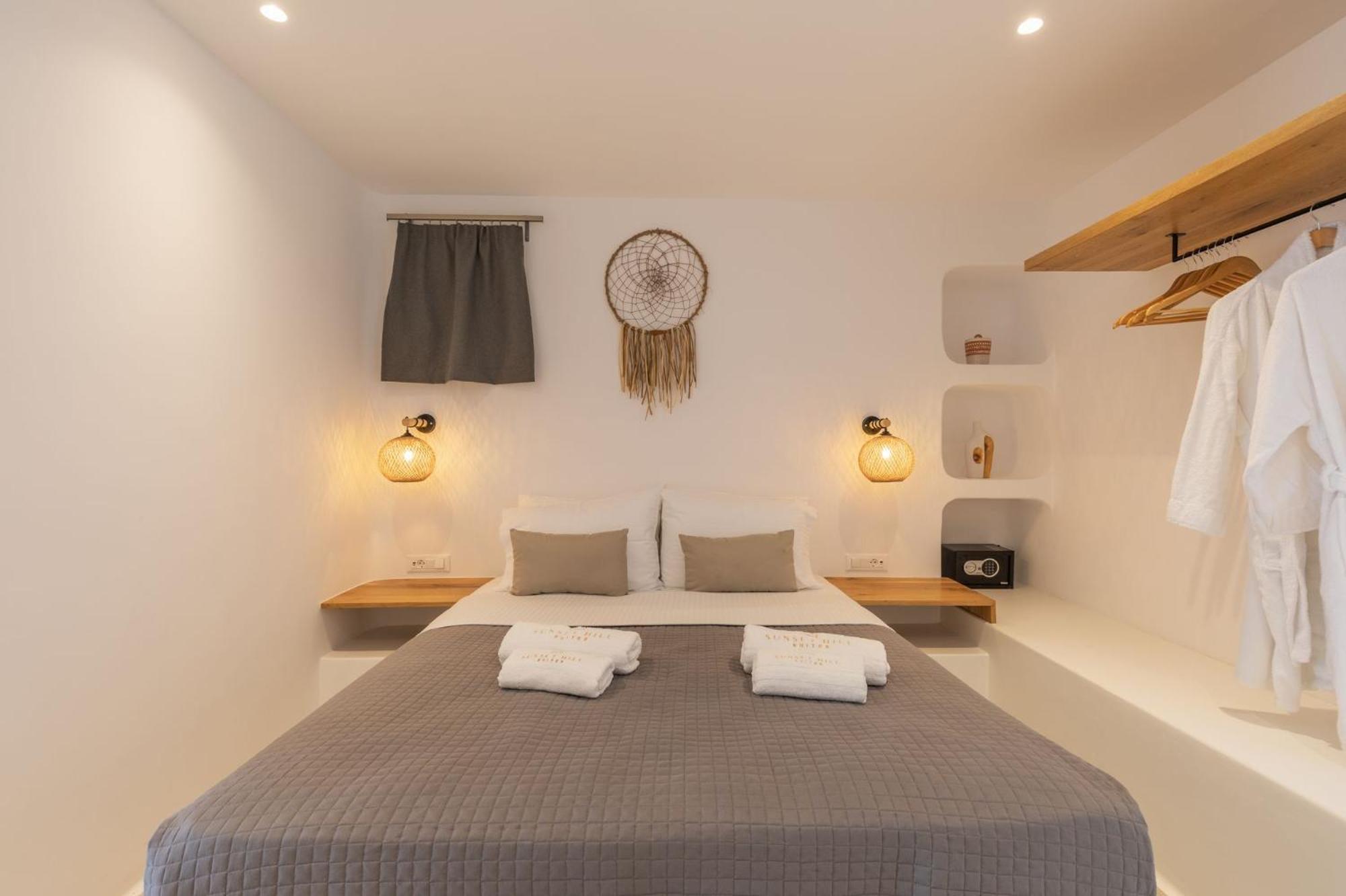 Sunset Hill Suites Mykonos Town ภายนอก รูปภาพ