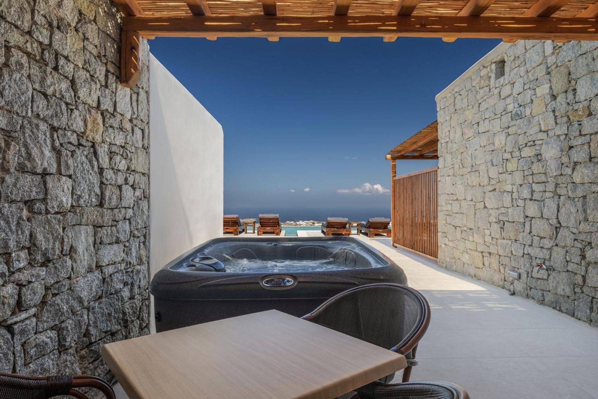 Sunset Hill Suites Mykonos Town ภายนอก รูปภาพ